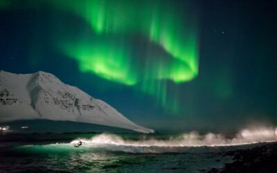Chris Burkard : L’aventurier qui photographie les vagues et les aurores boréales